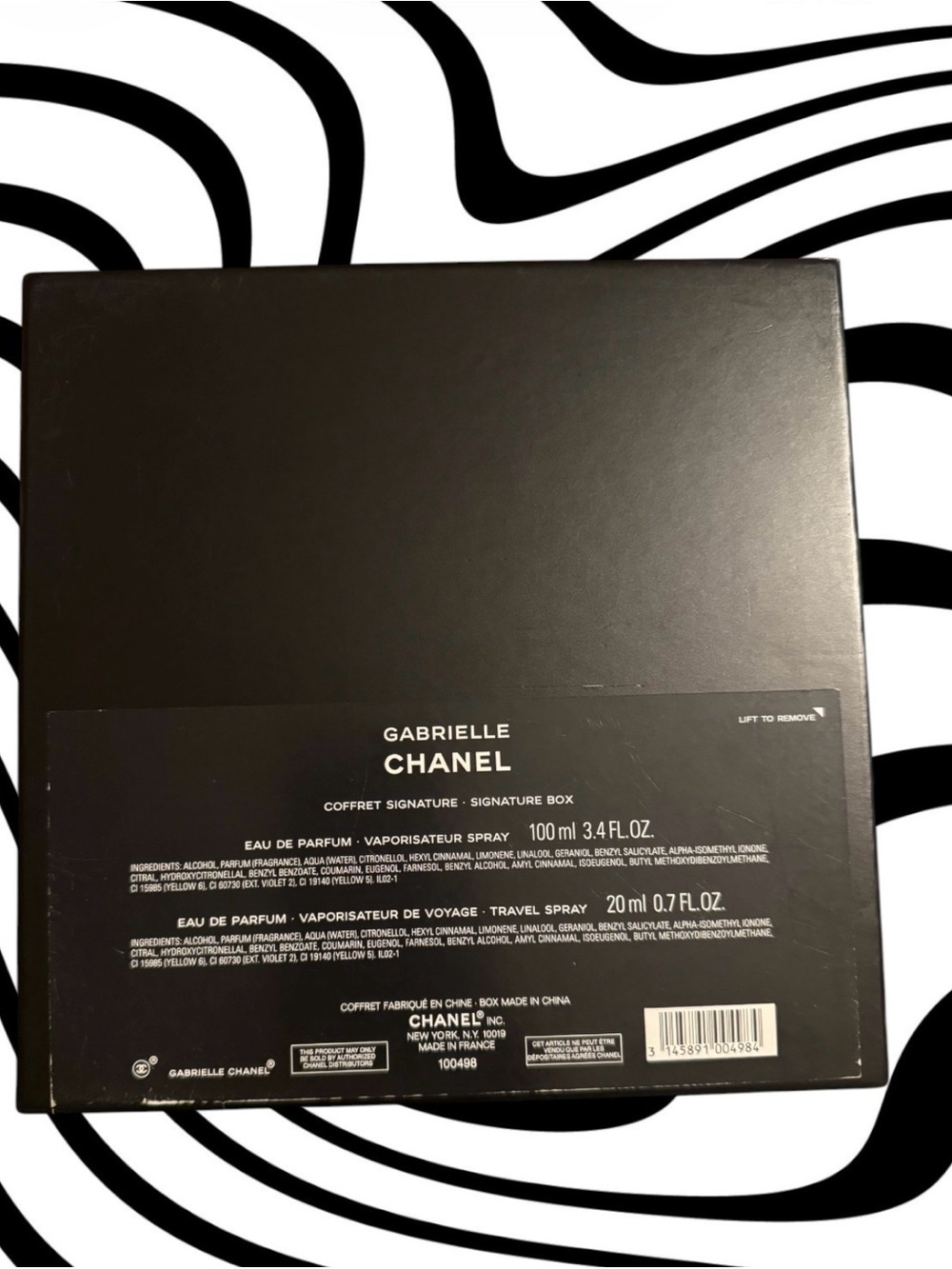 Chanel Signature Box - Picture 3 of 5